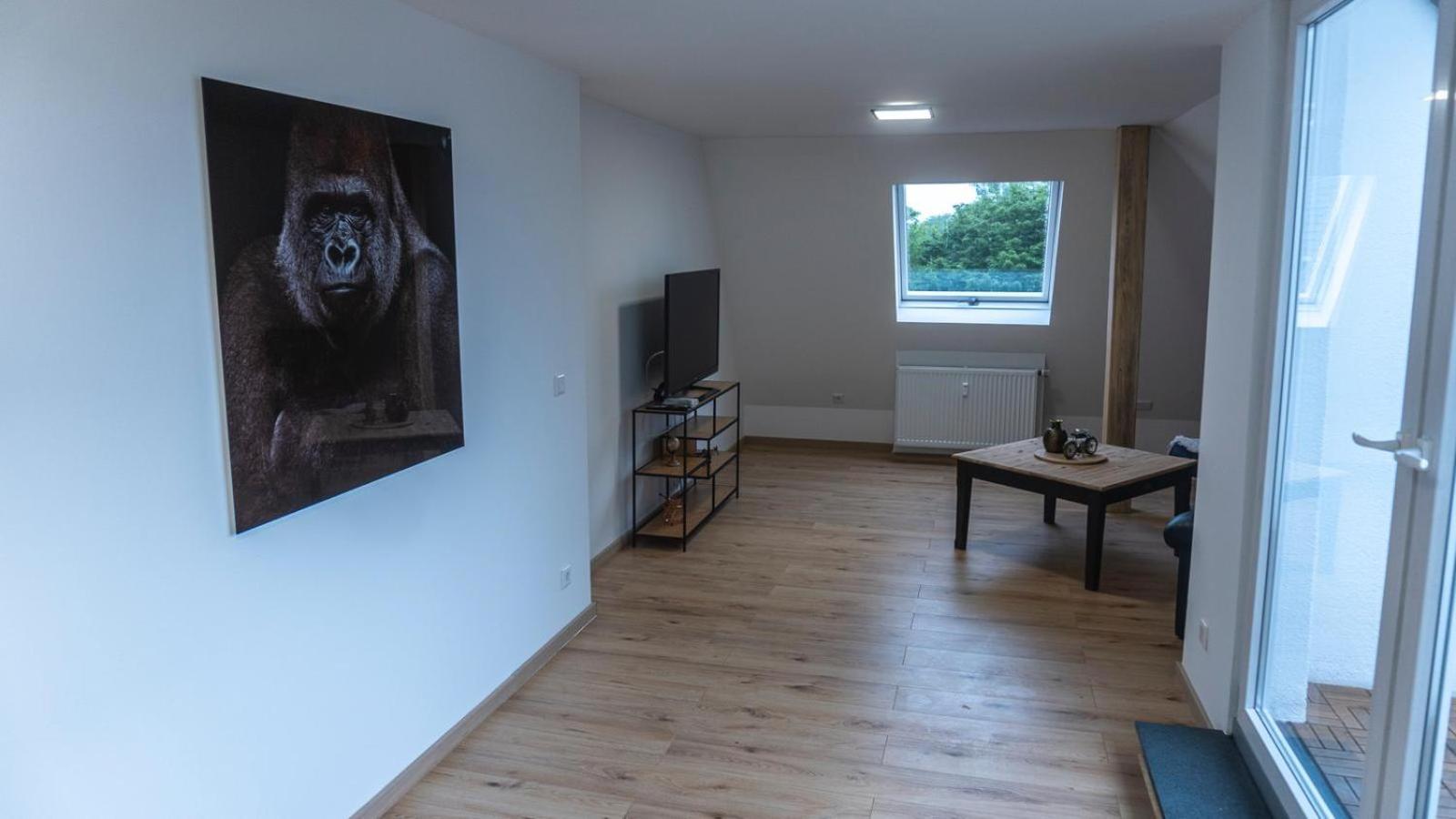Moderne Ferienwohnung In Gelsenkirchen-Schalke Fuer 1 Bis 7 Personen Mit Terrasse, Ideal Fuer Gruppen & Stadionbesuche 外观 照片